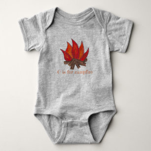 Camiseta C é para Campos de Campfire Flames Logs ao ar livr