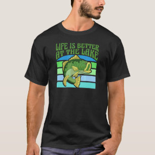 Camiseta Cabana de Acampamento e Pesca de Robalo no Lago