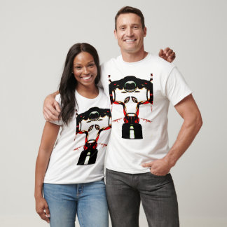 Camiseta Cabeça de alienígena com máscara de gás e deslizam