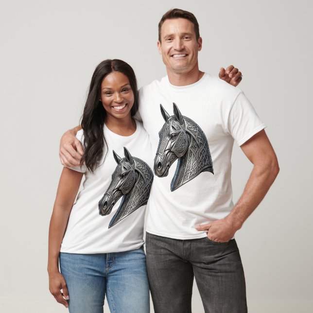 Camiseta Cabeça de Cavalo de Prata Celta Majestosa com Padr (Unissex)