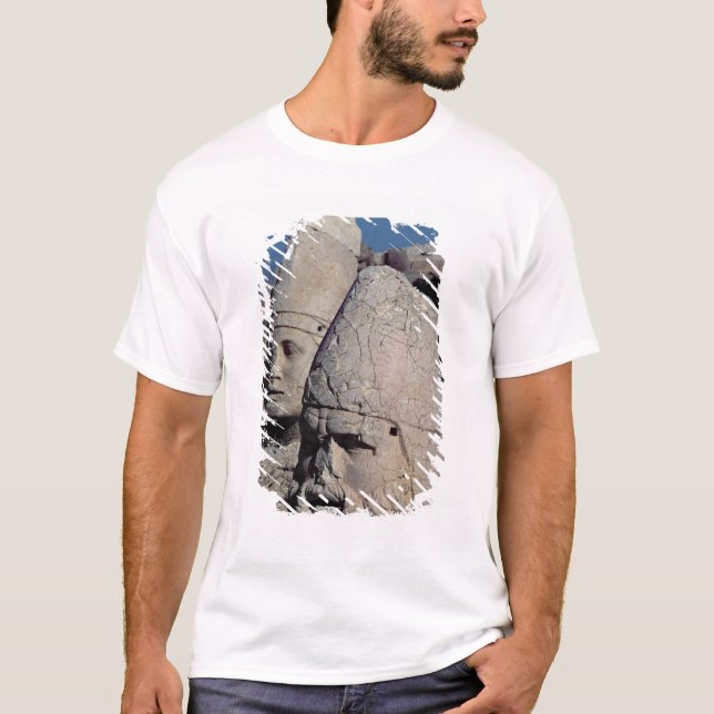 Camiseta Cabeça de Zeus-Oromandes e uma deusa (Frente)