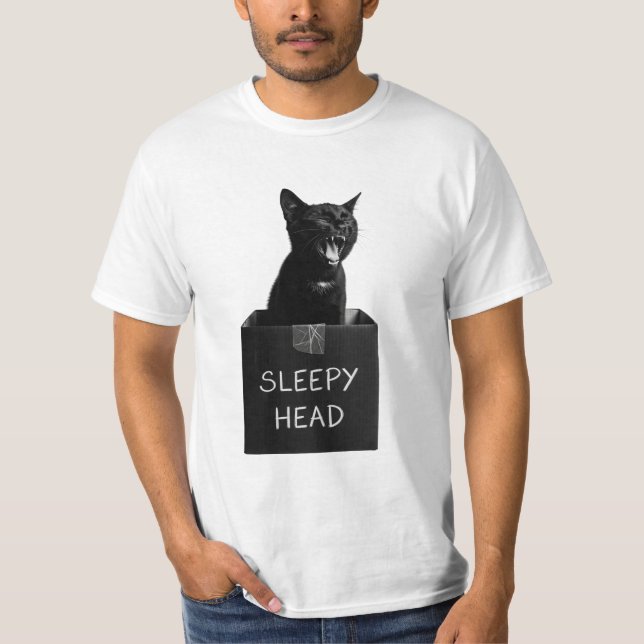 Camiseta Cabeça Sonolenta Gato Preto (Frente)