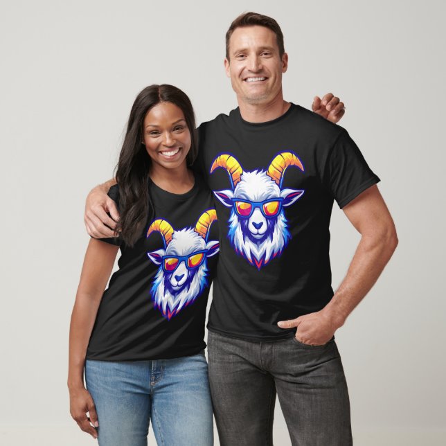 Camiseta Cabra Legal de Óculos de Sol – An Função  (Unissex)