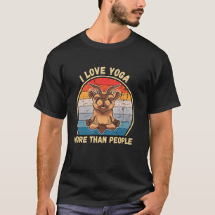 Camiseta Cabra Vintage Eu Amo Yoga Mais Do Que Pessoas Aman
