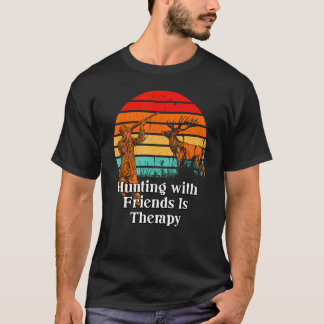 Camiseta Caça com Amigos é Terapia Selvagem Caçador Ou