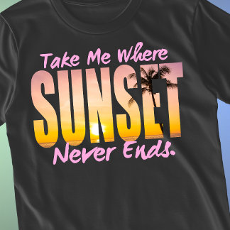 Camiseta Caçador do Pôr do Sol Retro Verão Palmeira Mulhere