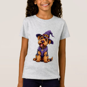 Camiseta Cachorro Adorável Vestindo um Chapéu de Bruxa