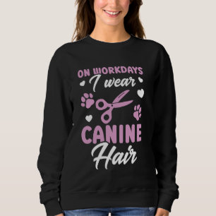 Camiseta Cachorro Alinhando Pet Groomer Nos Dias De Trabalh