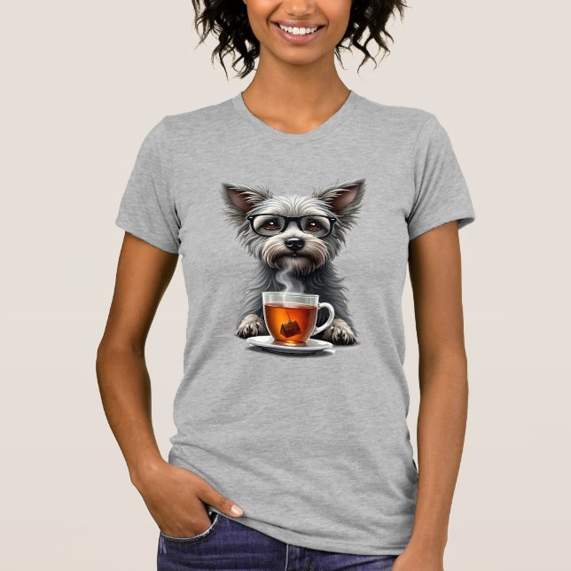 Camiseta Cachorro Antigo Segurando Chá com Óculos Pet Retro (Frente)