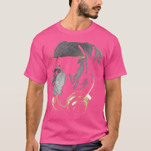 Camiseta Cachorro Boxer Com Óculos De Sol E Fones De Ouvido