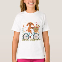 Cachorro Dachshund Fofo Andando de Bicicleta entre