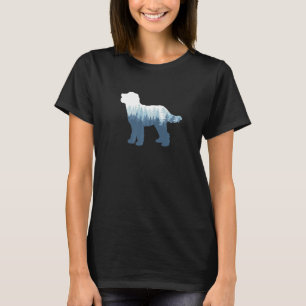 Camiseta Cachorro de Bernedoodle Silhouette ao ar livre