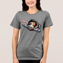 Camiseta Cachorro Espacial em Pixel Art – Piloto de Blaster