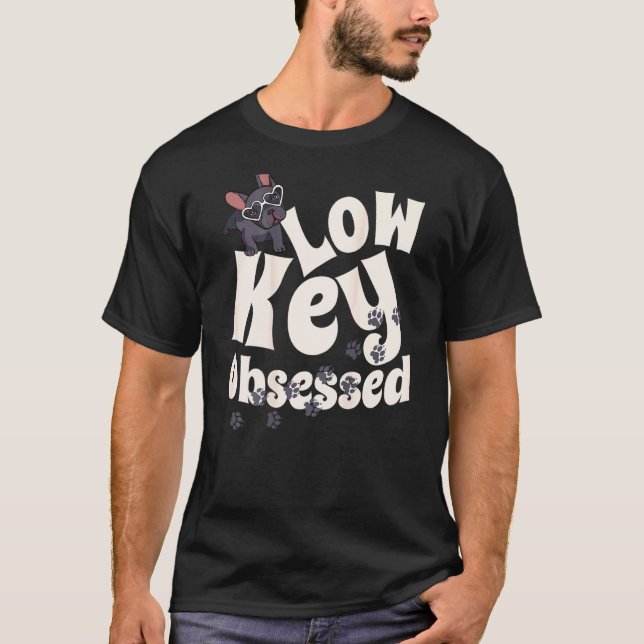 Camiseta Cachorro Pug Obsessão Discreta  Imagem Retro Overs (Frente)