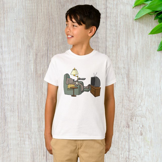 Camiseta Cachorro relaxado assistindo TV (Criador carregado)