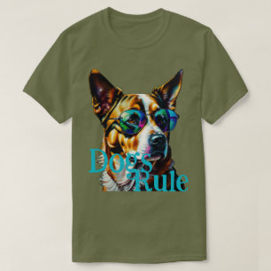 Camiseta Cachorro Vestindo óculos escuros