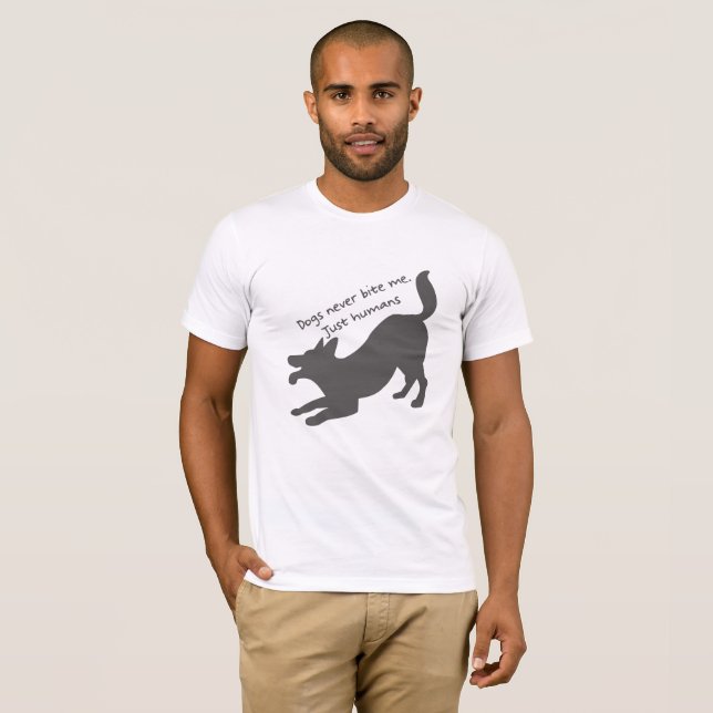 Camiseta Cachorros nunca me mordem, só humanos (Frente Completa)
