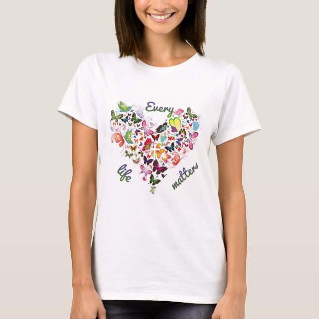 Camiseta cada vida importa com cruz (Frente)