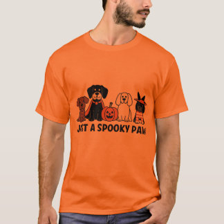 Camiseta Cães bonitos em fantasias de halloween com abóbora