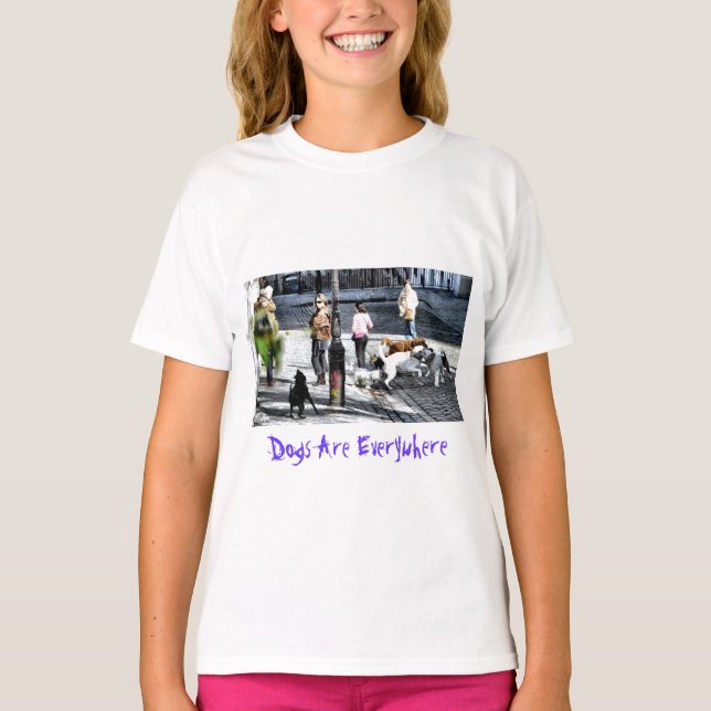 Camiseta Cães estão em todo lugar - Paris (Frente)