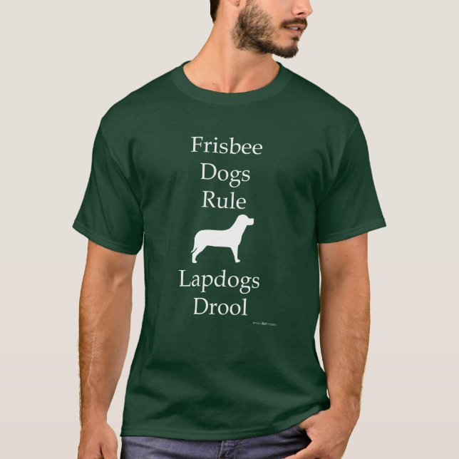 Camiseta Cães Frisbee Regra Escura (Frente)