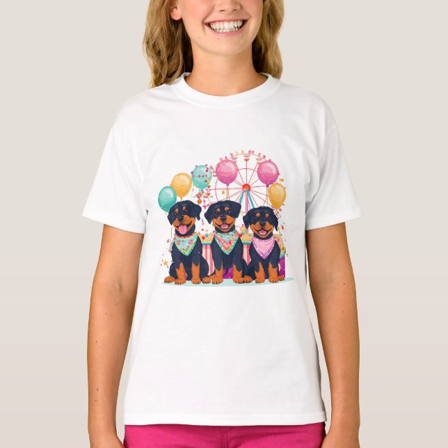 Camiseta Cães Rottweiler Num Carnaval (Frente)