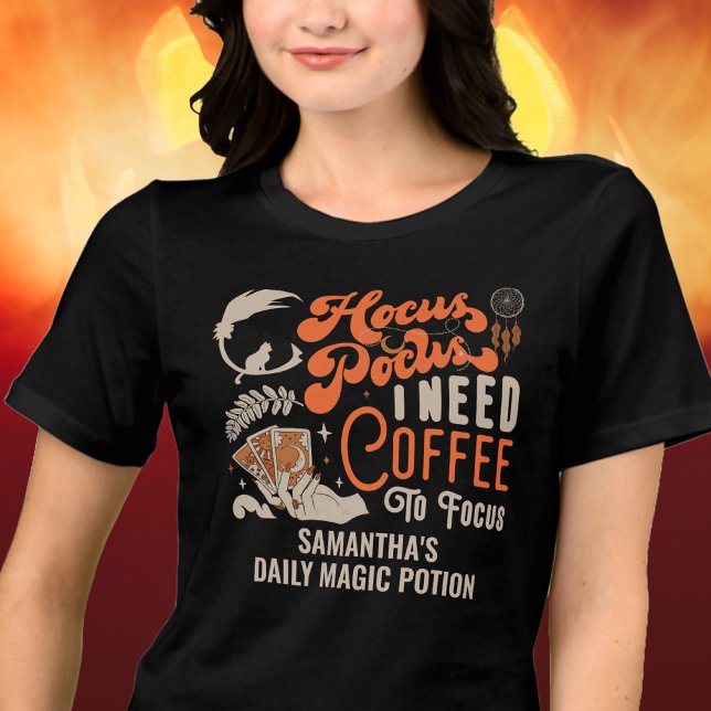 Camiseta Café De Poco De Bruxa Para Focar Foto No Halloween (Witch Hocus Pocus Coffee To Focus Photo Halloween Shirt Sweatshirt for her Witch's Magical Potion)