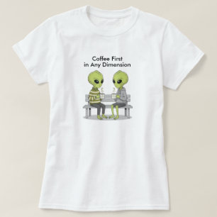 Camiseta Café Divertido e Alienígenas