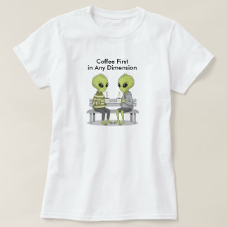Camiseta Café Divertido e Alienígenas