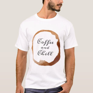 Camiseta Café e aspas frias em um design de mancha de caf
