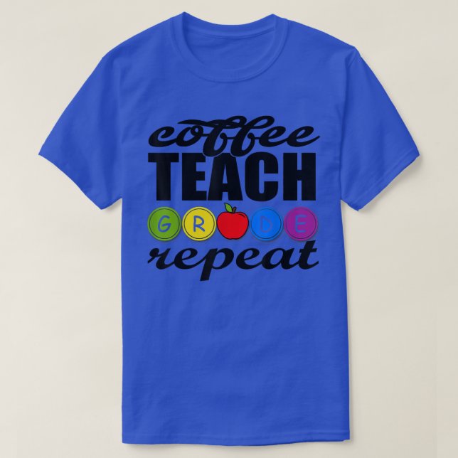 Camiseta Café - Nível de teste repetitivo amadurece profess (Frente do Design)