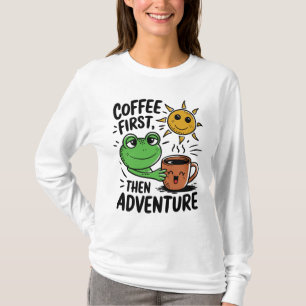 Camiseta Café Primeiro Depois Aventura - Sapo De Manhã Boni