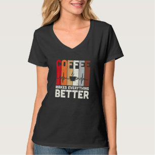 Camiseta Café Retro Torna Tudo Melhor  Adição de Cafeína
