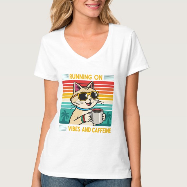 Camiseta Café Retro Vibes - Cafeine Lover Women's (Frente)