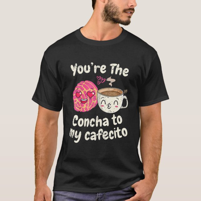 Camiseta Cafecito y Pan Dulce Cafecito Y Chisme Latina Vale (Frente)