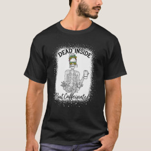 Camiseta Cafeinado Skeleton Halloween, Bebendo de café