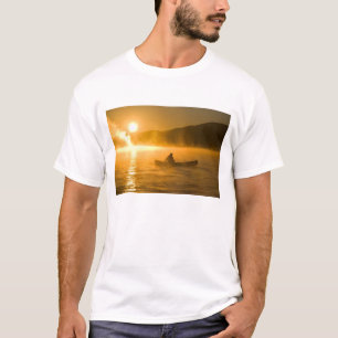 Camiseta Caiaque no Lily Bay ao nascer do sol, Moosehead La
