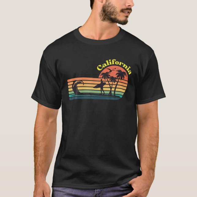 Camiseta California Surfing Retro Vintage (Frente)
