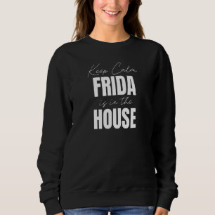 Camiseta Calm Frida Está Na Casa Frida