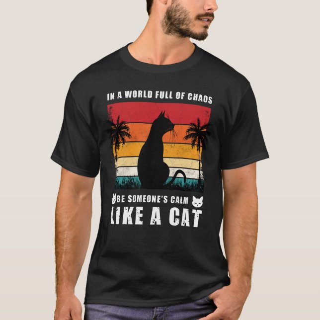 Camiseta Calm Like a Cat, Paws and Reflect: Sunset Cat (Frente)