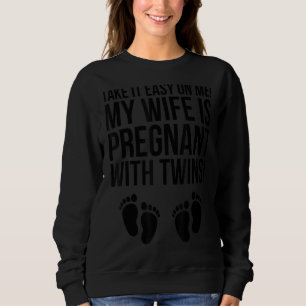 Camiseta Calma, Minha Esposa Está Grávida Com Gêmeos.