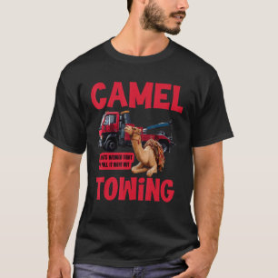 Camiseta Camel Tragindo Quando Está Apertada Nós O Puxamos