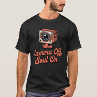 Camiseta Câmera Desligada, Alma Ligada, Café de Clareza Emo
