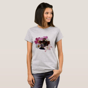 Camiseta Câmera do vintage com flores