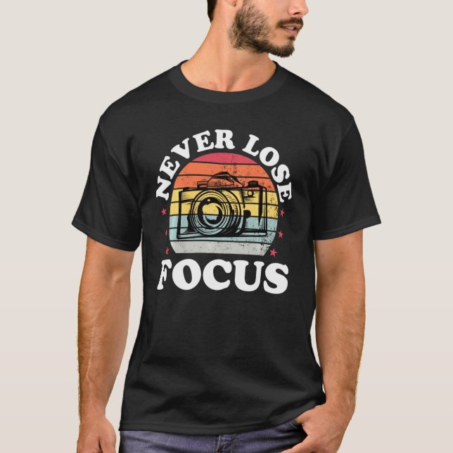 Camiseta Câmera Fotográfica de nunca Foco de Perder (Frente)