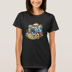 Camiseta Câmera Vintage em Flores Aquarela