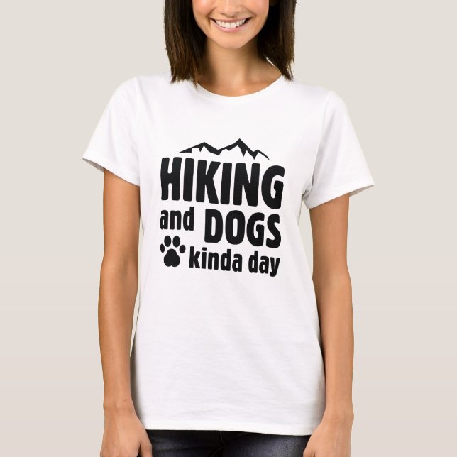 Camiseta Caminhando E Cachorros Como Que Dia (Frente)