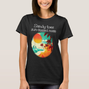Camiseta Caminhando no mar com dedos arenosos e nariz beija