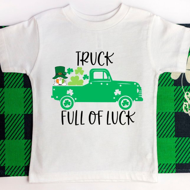 Camiseta Caminhão Cheio de Luck Green Gnomo com Irish Heart (Criador carregado)