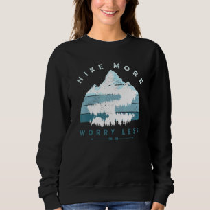 Camiseta Caminhe Mais Preocupada Menos Subindo Para O Campo
